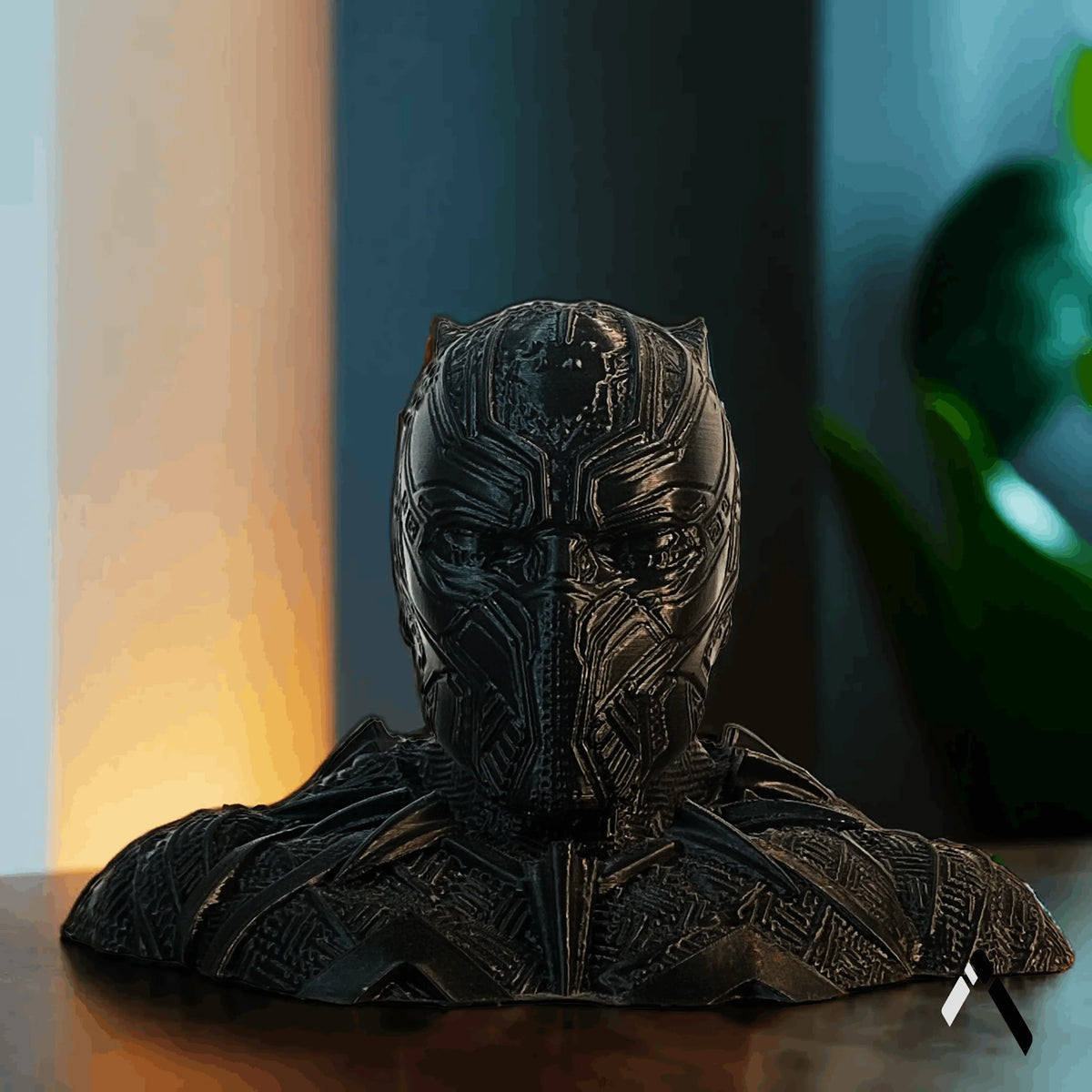 Black Panther Bust Sculpture Vibranium Matte Black — Marvel Collectible India | Archadia Decors