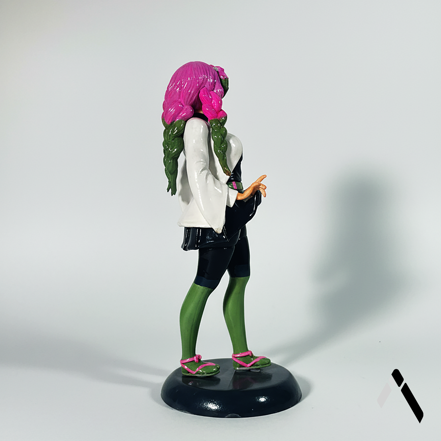 mitsuri kanroji demon slayer Miniature Figure