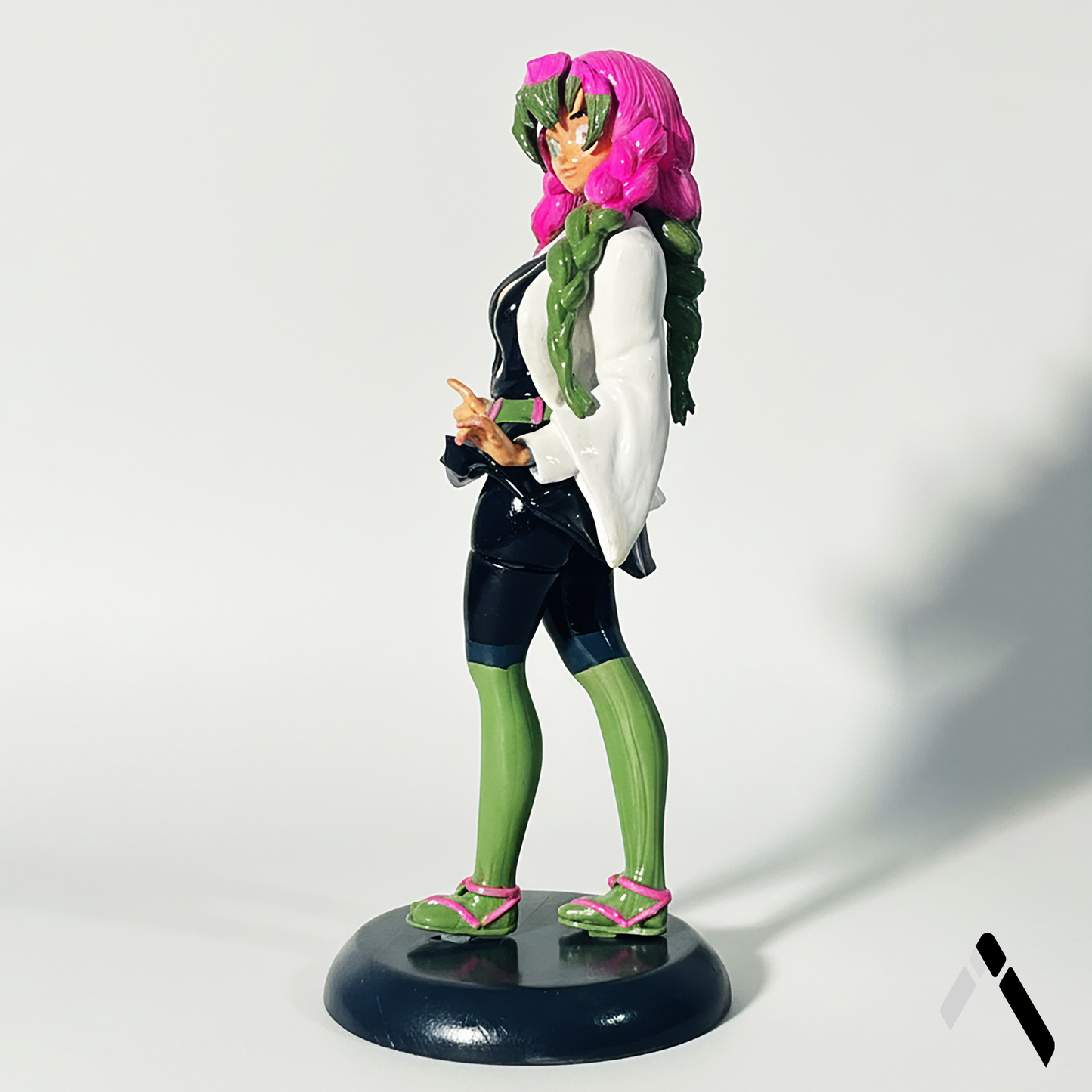 mitsuri kanroji demon slayer Miniature Figure