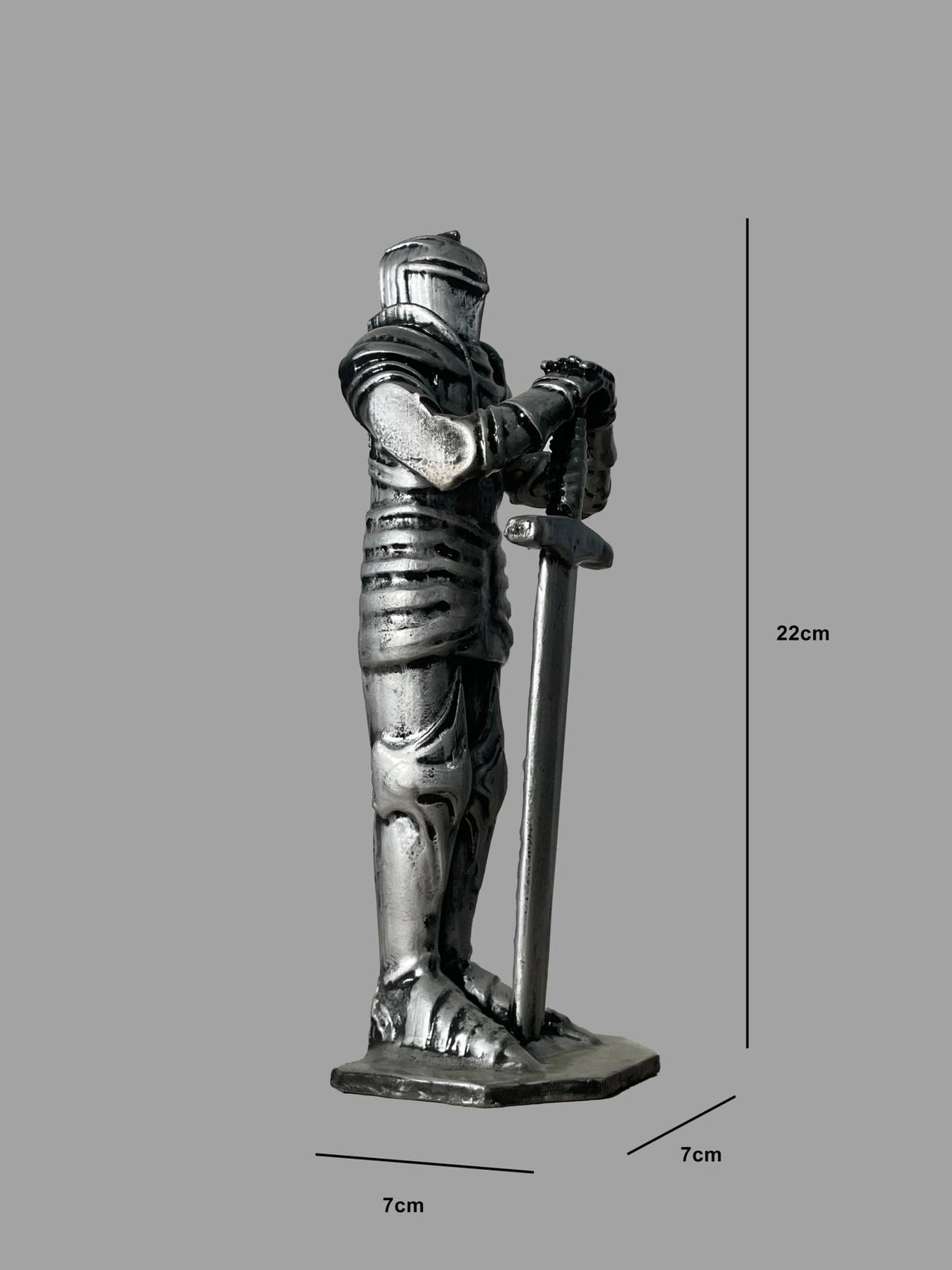 Roman Knight Armor Full Figure Statue Black Silver Sword | Archadia