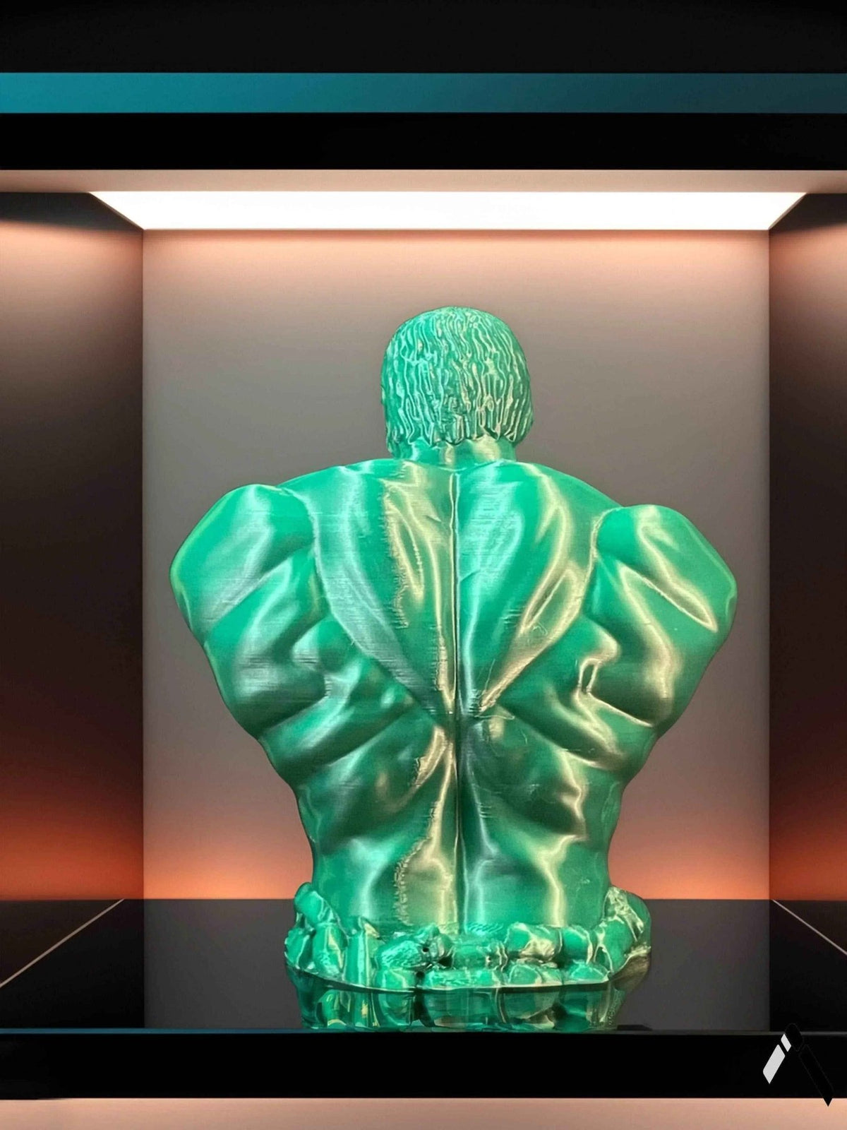Hulk Classic Bust | Glossy Green Marvel Collector Sculpture | Archadia