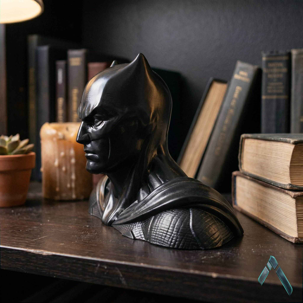 Batman Dark Knight Bust Sculpture | Premium Glossy Black | DC Collectible