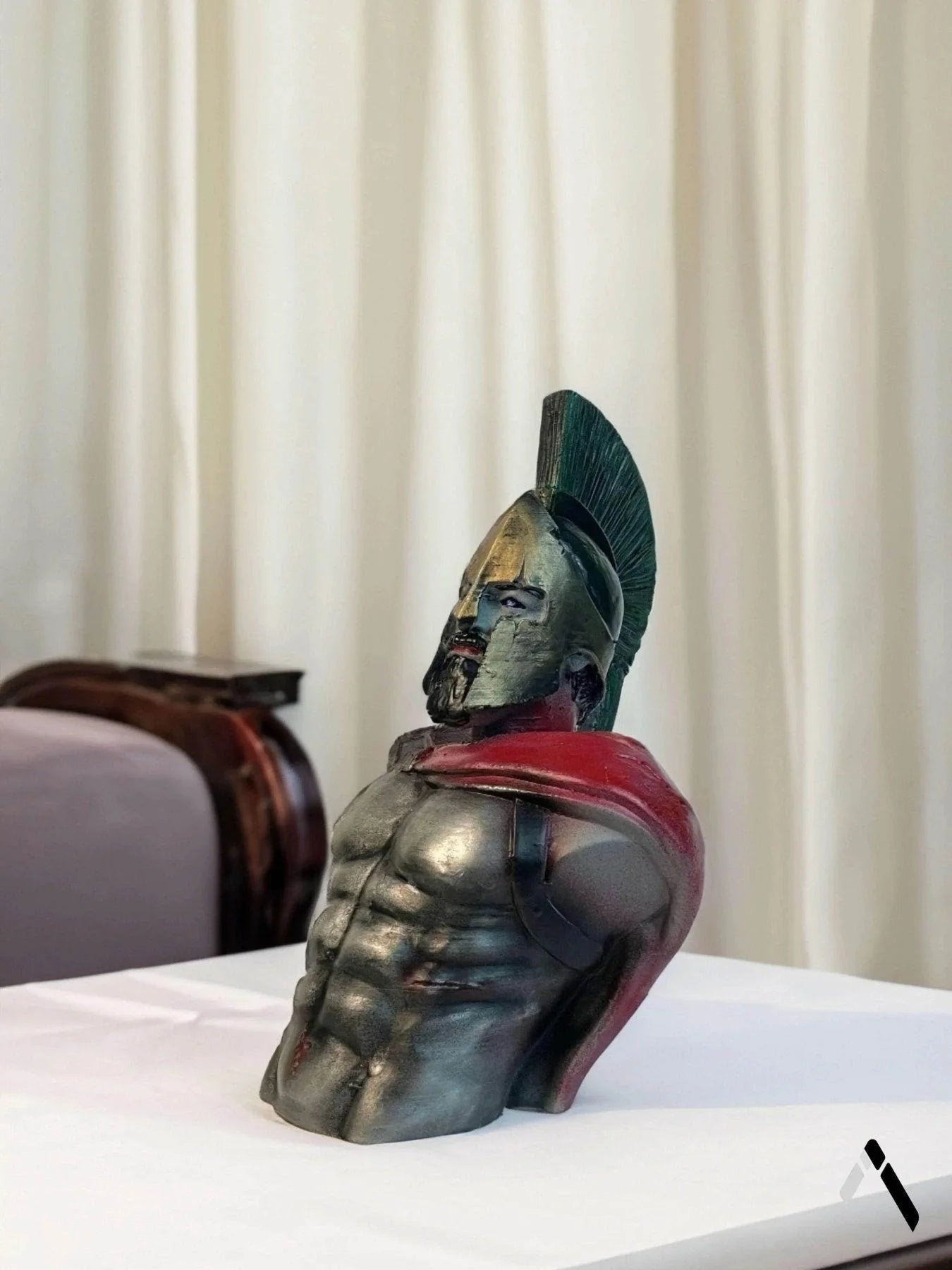 Spartan Leonidas Bust Sculpture Gold Helmet Red Cape 300 | Archadia