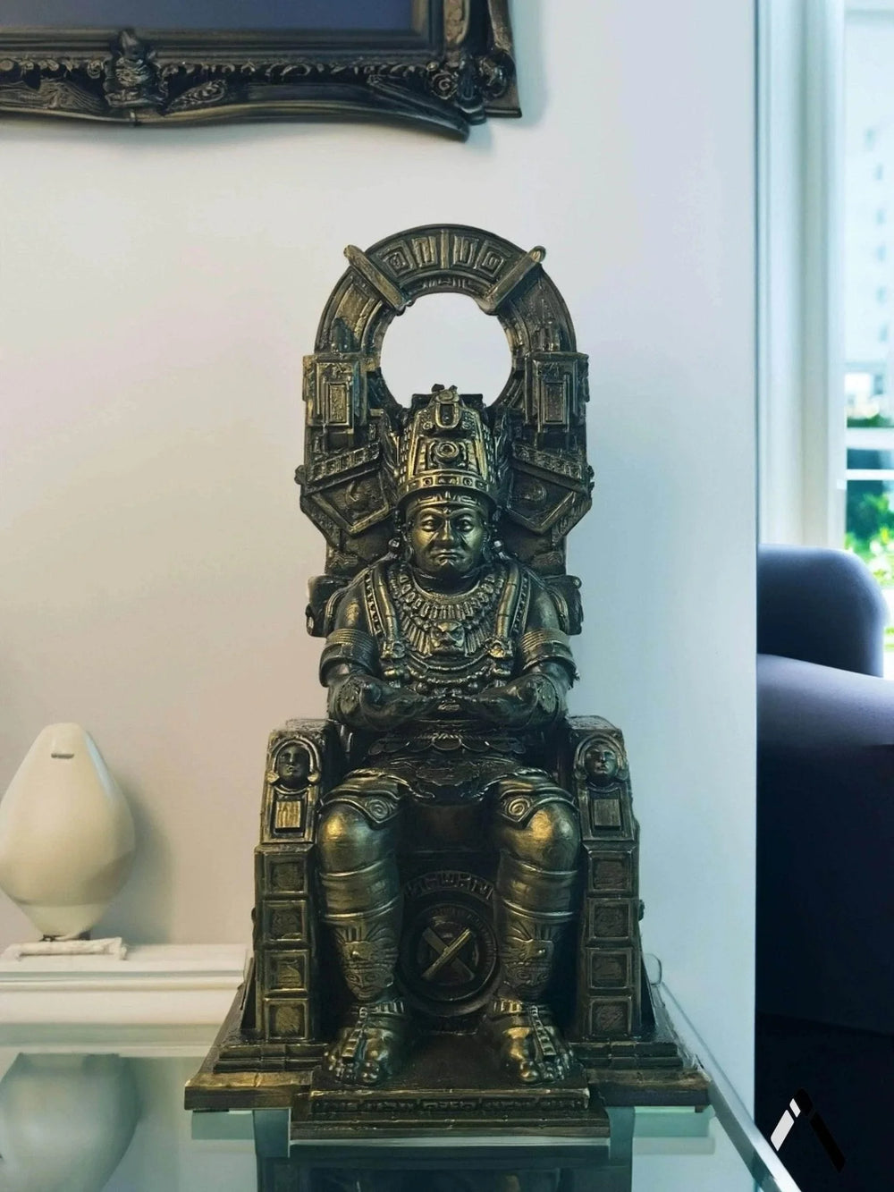 Mayan King Controller Stand