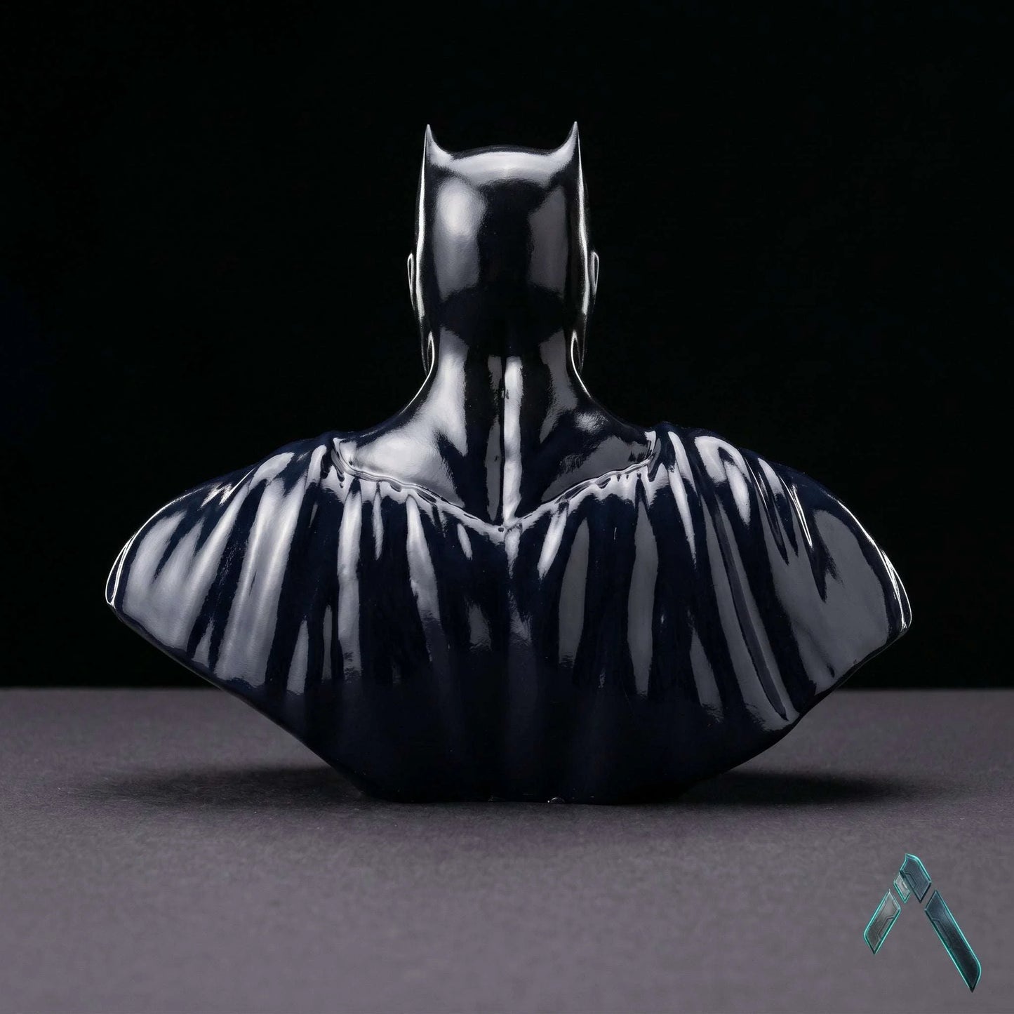 Batman Dark Knight Bust Sculpture | Glossy Premium Resin | DC Collectible